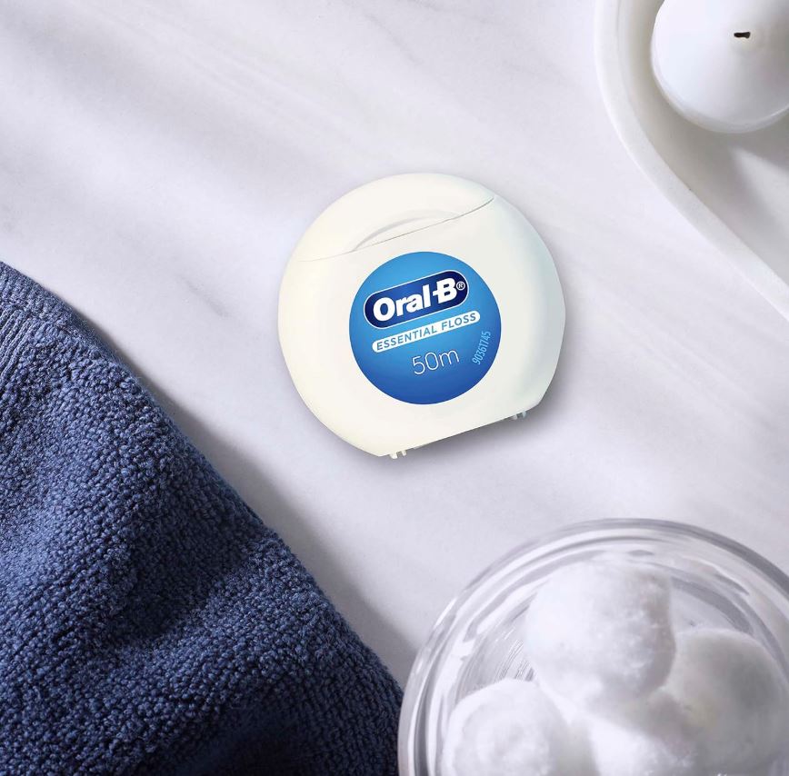 Oral-B Essential Floss Mint Waxed 50, Medium